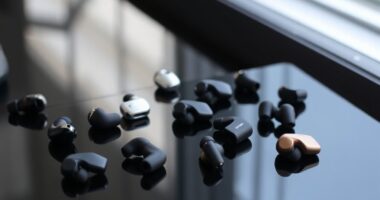 premium wireless earbuds 2026