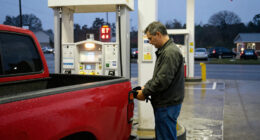 Diesel Deal With Russia Fails To Lower Fuel Prices In U.S.